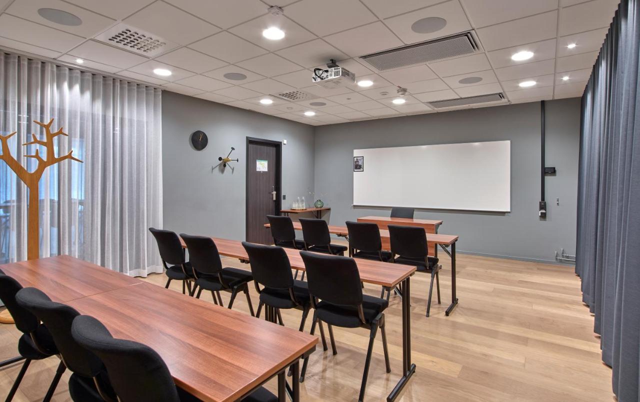 Scandic Grand Hotel Еребру Екстер'єр фото