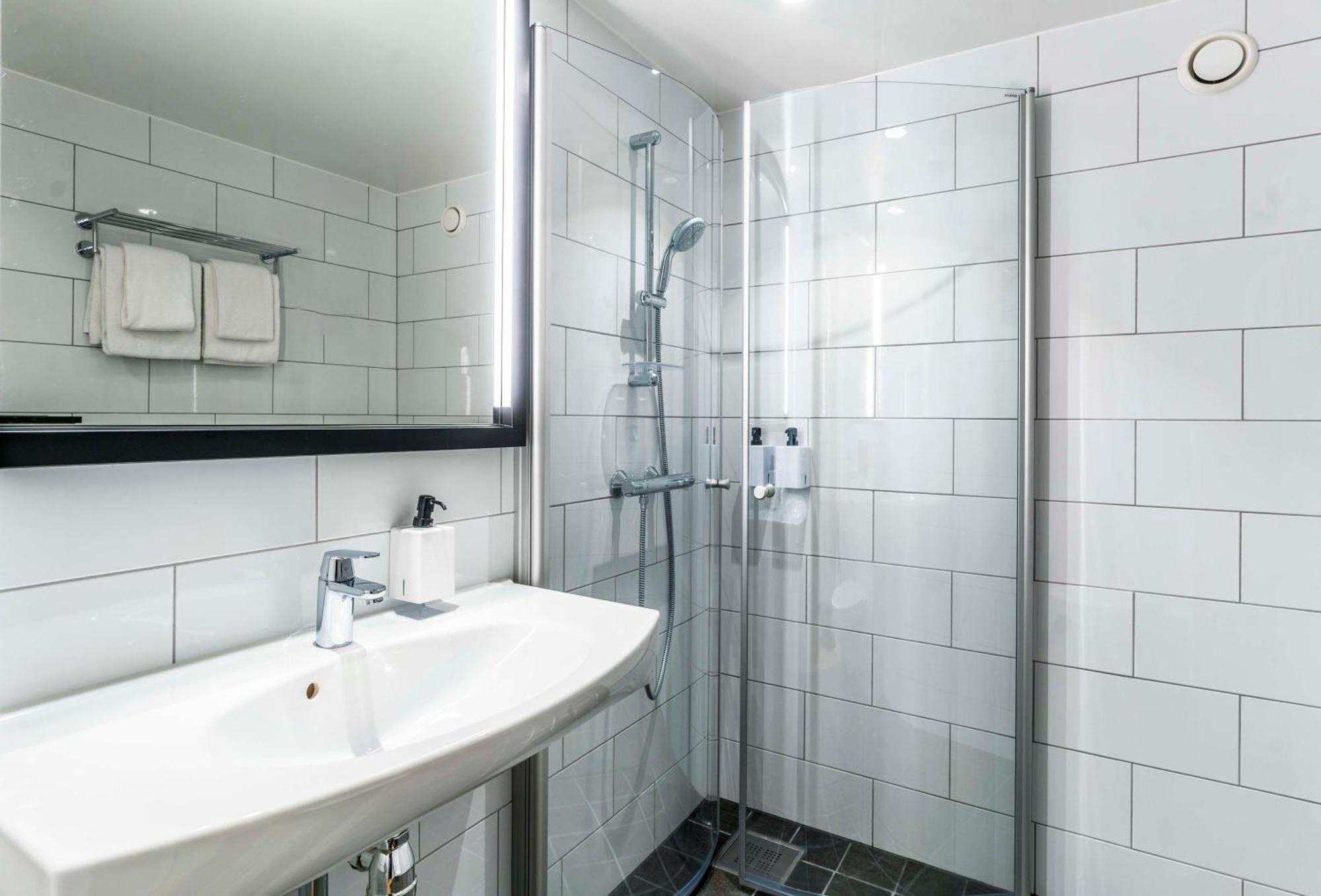 Scandic Grand Hotel Еребру Екстер'єр фото